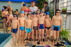 Ученики Андрея Ермина успешно выступили на соревнованиях по плаванию